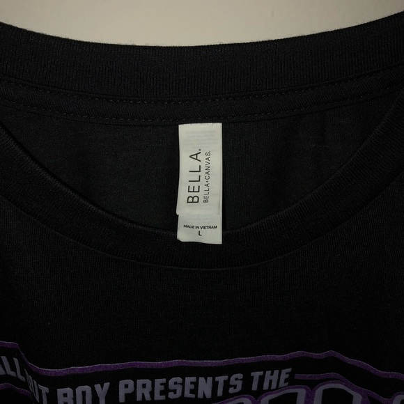 Fall Out Boy Tour Women’s T-Shirt - Picture 2 of 3
